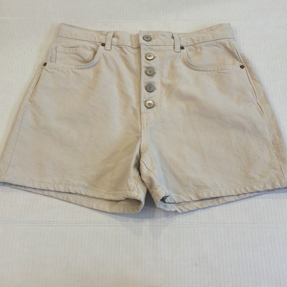NWOT REFORMATION AMY BUTTON FLY HIGH RISE JEAN DENIM SHORTS BONE WASH Size 29 - Picture 14 of 15